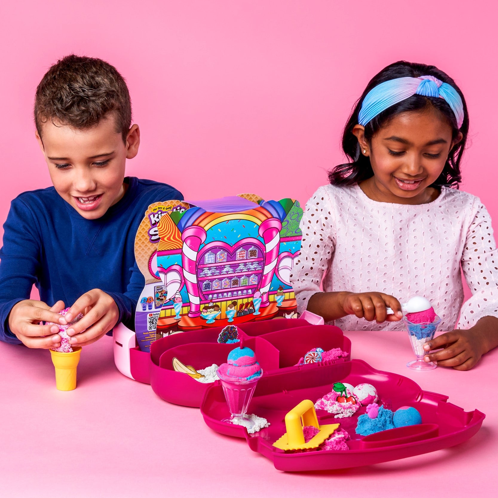 Kinetic Sand Ice Cream Station Set