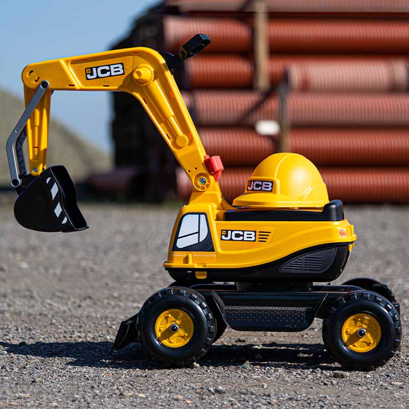 Jcb Excavator With Opening Seat And Helmet Included