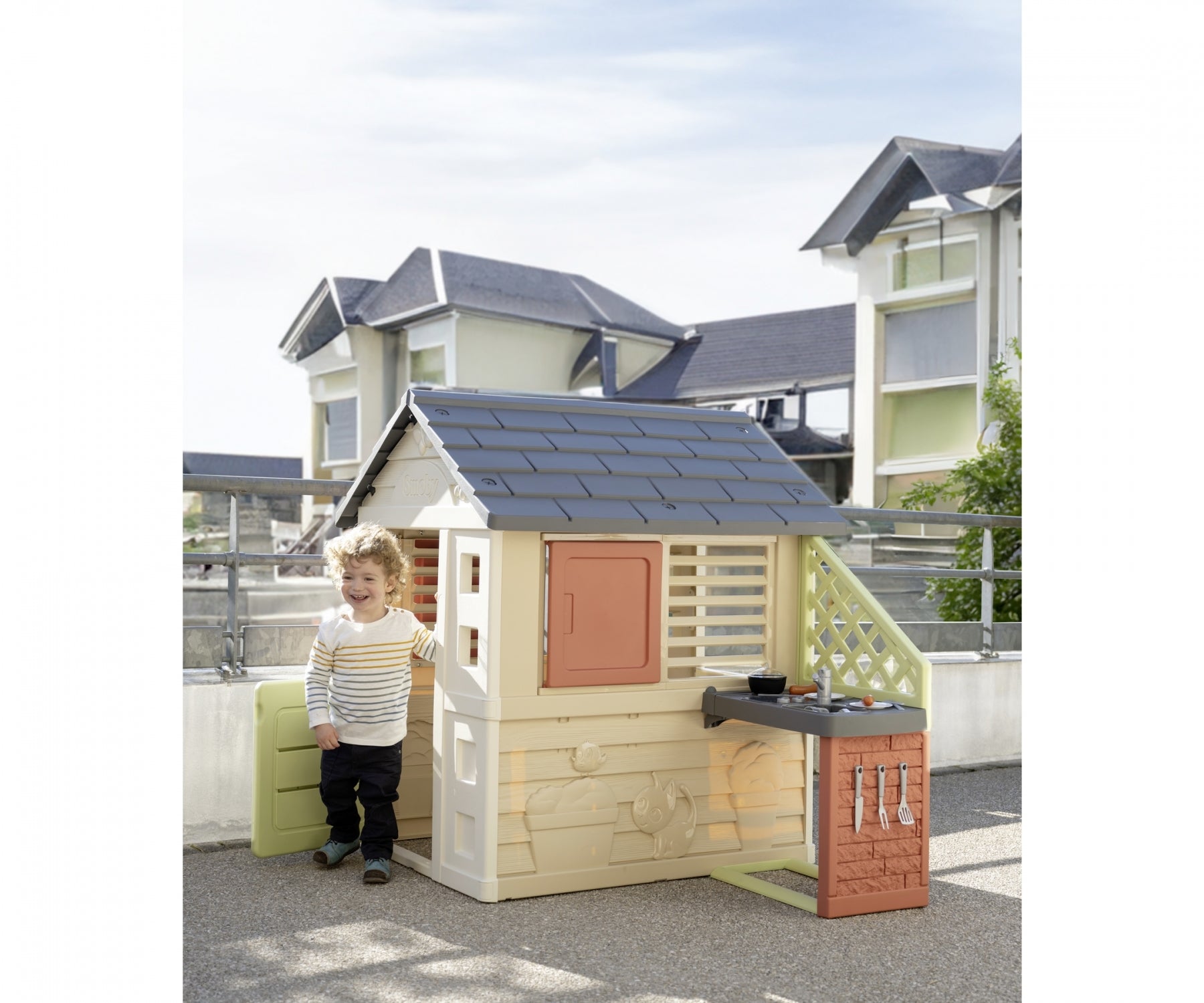 Smoby Life Nature Play House With Kitchen